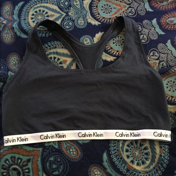 Calvin Klein sports bra ON HOLD