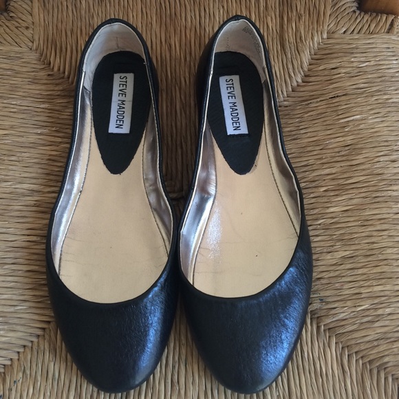 Steve Madden P heaven black flats.