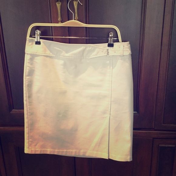 Self-belted pencil skirt. - Picture 1 of 2