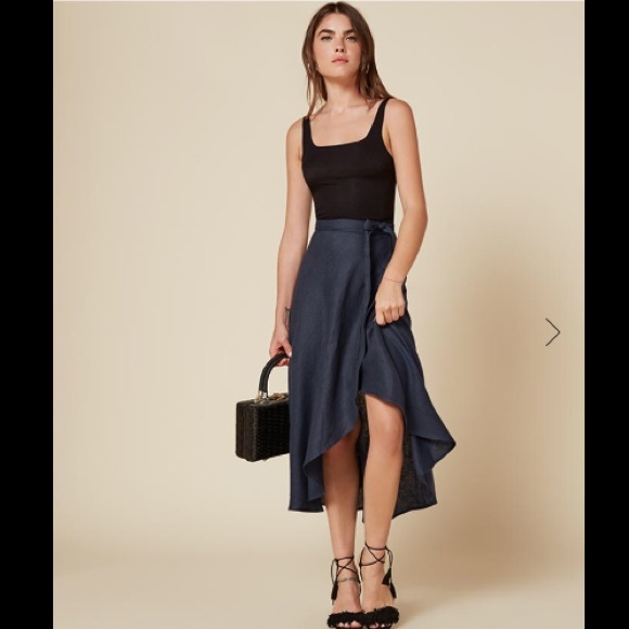 Reformation Gabby Skirt in Navy
