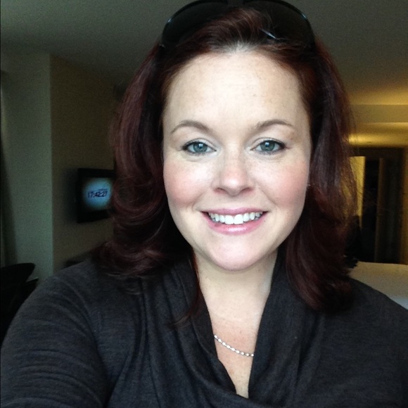 Meet your Posher, Andrea - Picture 1 of 1