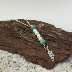Beautiful leaf necklace