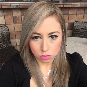 Meet your Posher, Veronica