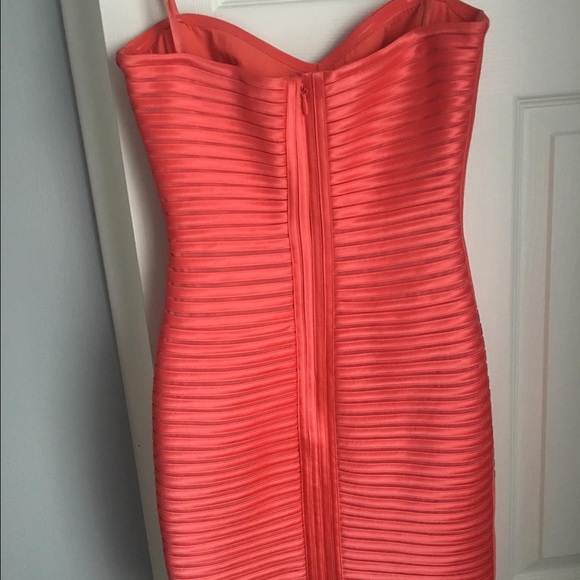 ⭐️⭐️FiNAL PRICE⭐️⭐️BCBG coral dress - Picture 3 of 3