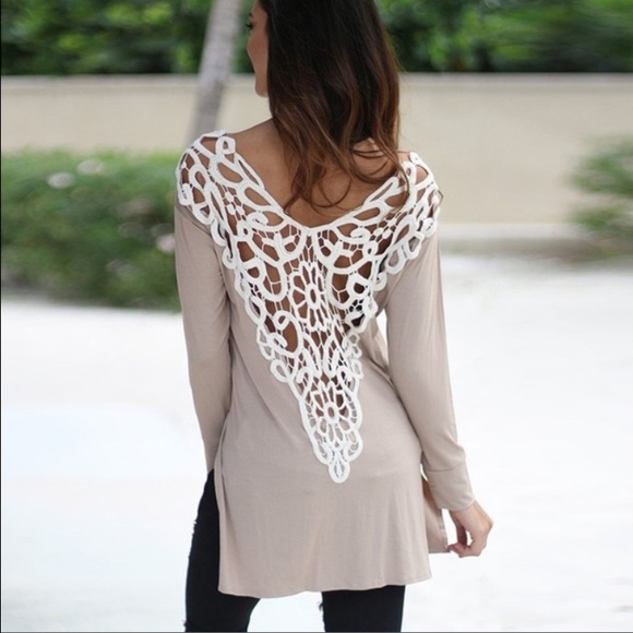 🎉1 DAY SALE🎉Lace Patchwork Back Tunic Top/Blouse - Picture 2 of 2