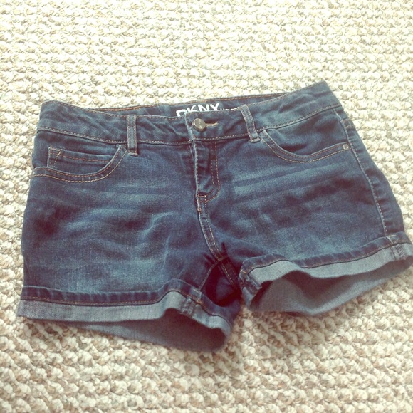 Denim dark wash slimming jean shorts.