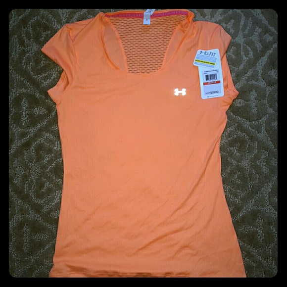 Under Armour short sleeve heat gear top