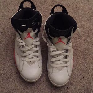 Retro 6s white infrared 8/10