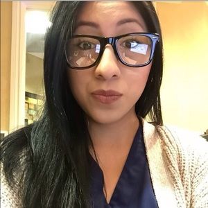 Meet your Posher, Jessenia
