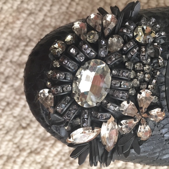 Vera Wang Black Flats, 7.5 - Picture 4 of 4