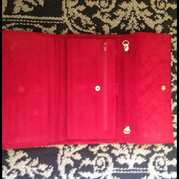 St. John red evening shoulder bag\wallet