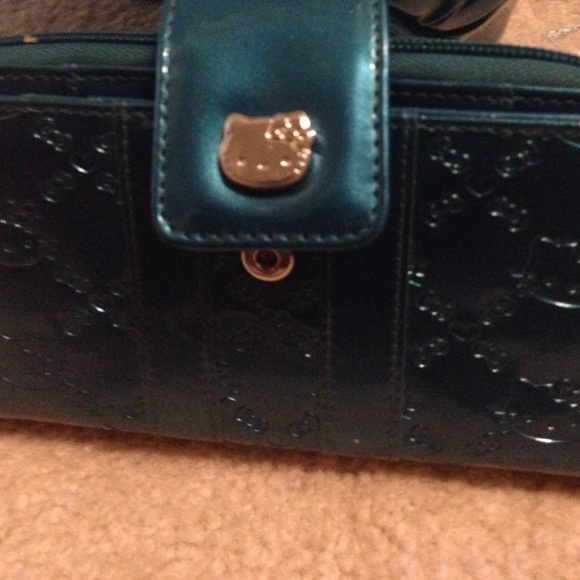 Hello Kitty leather purse and wallet - Picture 3 of 7