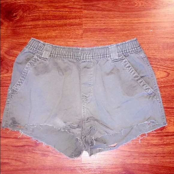Army green soft stretchy mid rise/ high shorts