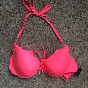 NWT Victoria's Secret push up bikini top