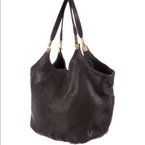 Elizabeth and James Cynnie Tote in Black