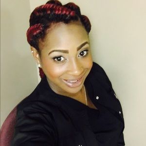 Meet your Posher, Ashly