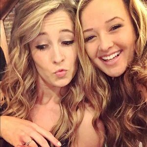 Meet your Posher, Laira