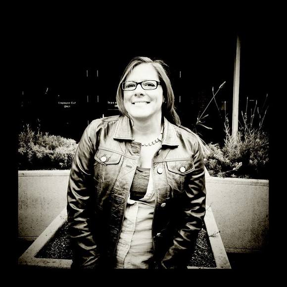 Meet your Posher, Jodee - Picture 1 of 1