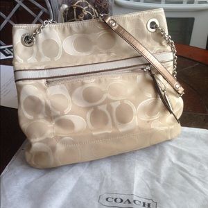 Coach purse!! Authentic!!