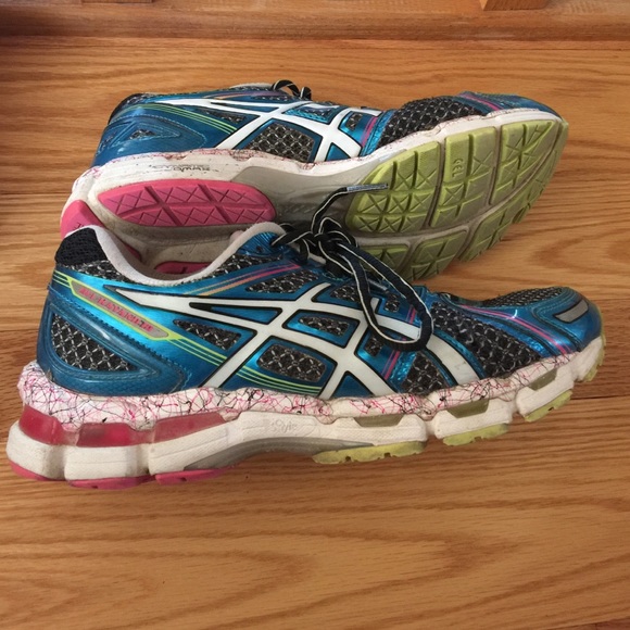 Asics gel Kayano 19, size 8.