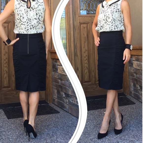 Nanette Lepore Da Vinci Rushed black pencil skirt - Picture 2 of 4