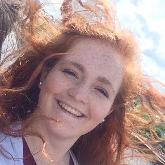 Meet your Posher, Caroline