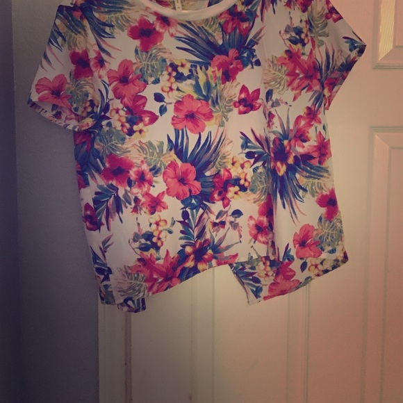 Open back floral shirt