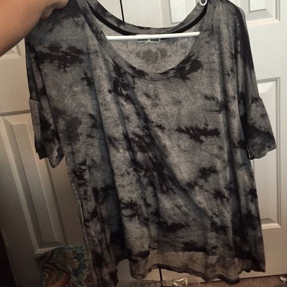 Black and gray tie dye over sized top.