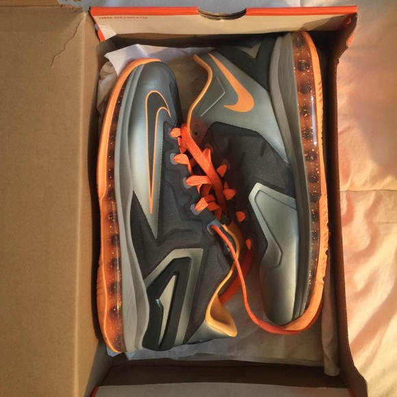 Lebron XI Low