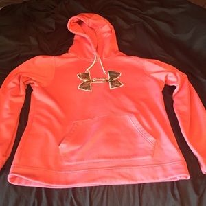 Under armour sweatshirt