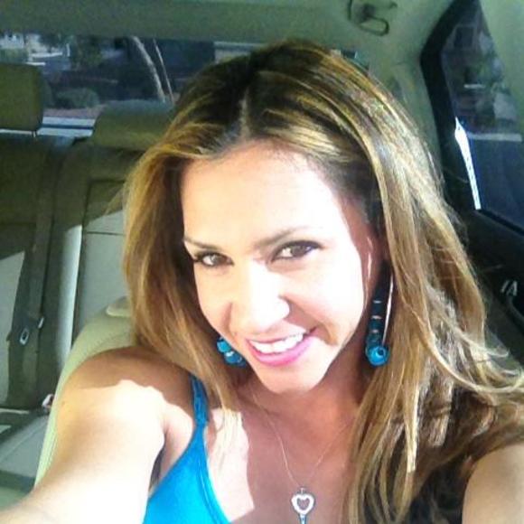 Meet your Posher, Leticia - Picture 1 of 1