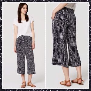 🎀LOFT🎀Navy and White Hacienda Culottes