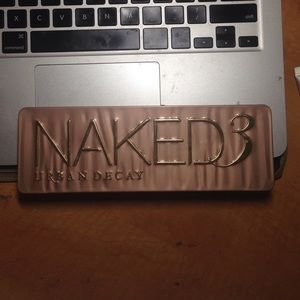 urban decay naked 3 eye shadow