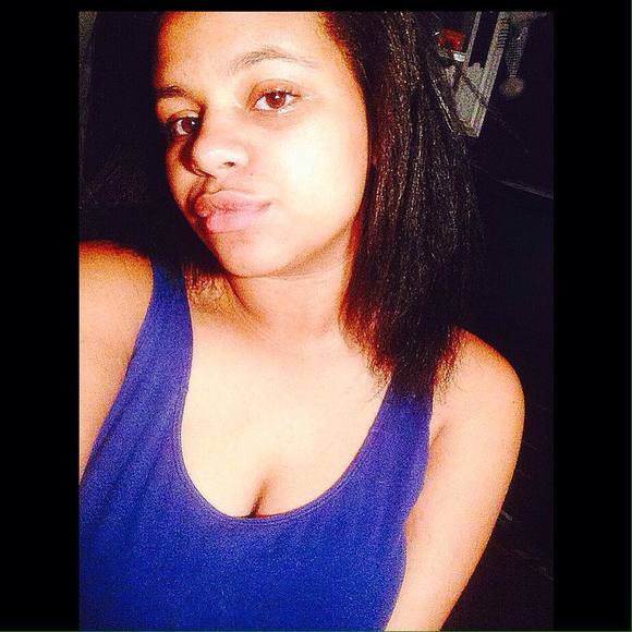 Meet your Posher, Olivia