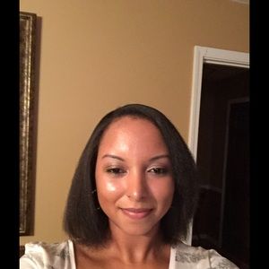 Meet your Posher, Candice