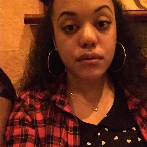 Meet your Posher, Candace