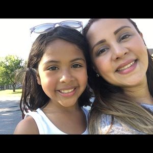 Meet your Posher, Vivians