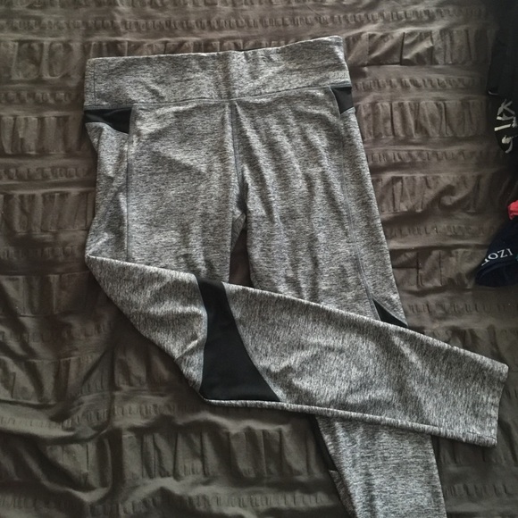 Victoria's Secret PINK Ultimate Yoga Leggings
