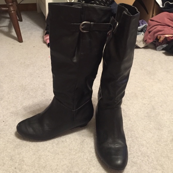 SALE!! Tall black boots