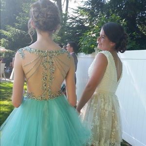 Meet your Posher, Logan