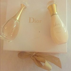 Dior J'adore Petite Coffret Gift Set