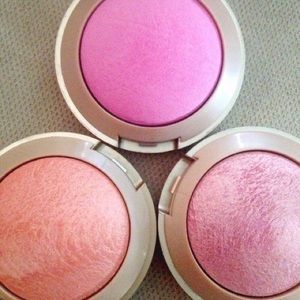3 Milani Blushes