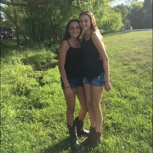 Meet your Posher, Bella