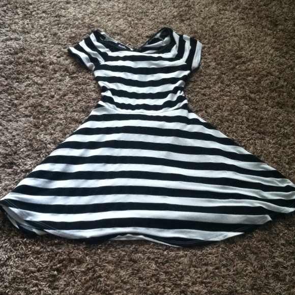 Black & white cotton dress