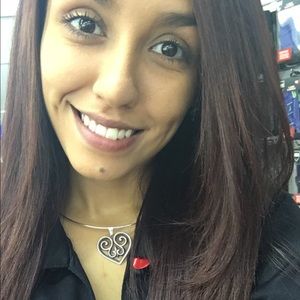 Meet your Posher, Melanie