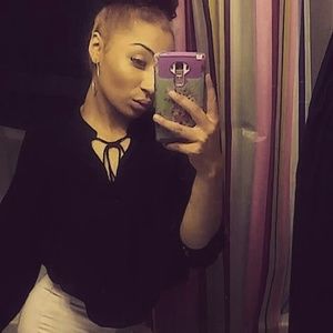 Meet your Posher, Destiny