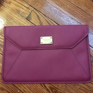 Micheal Kors MacBook case 11.3" in Fusha