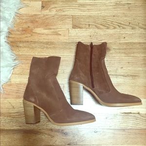 TOPSHOP SUEDE ANKLE BOOTS