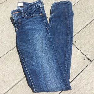 Hollister Super Skinny Jeans