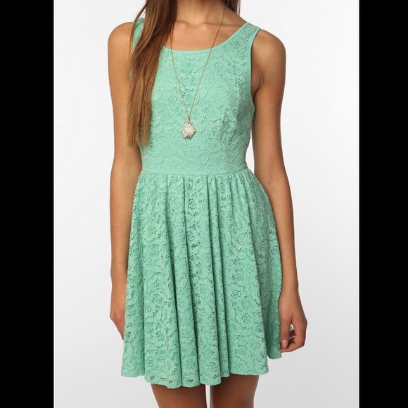 Mint green back lace lace dress